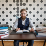 Exabanque : comment maximiser votre productivité bancaire en 2025 avec humour et efficacité